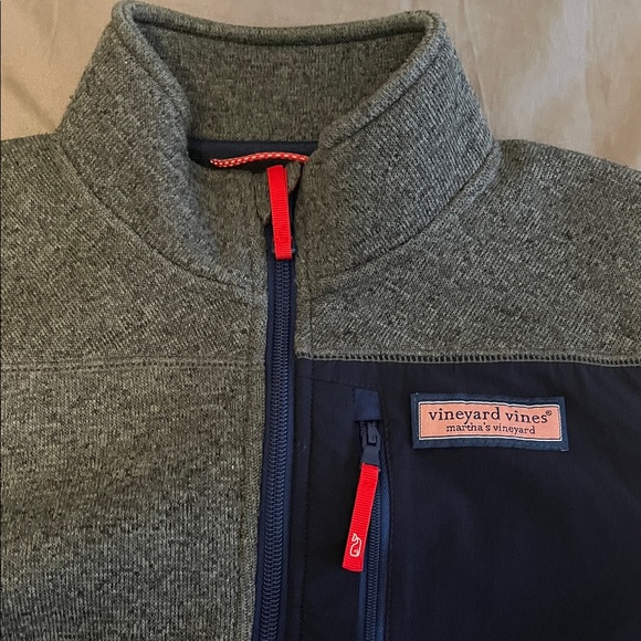 Vineyard Vines Heather Gray and Navy Jacket with Red Details - Picture 2 of 9